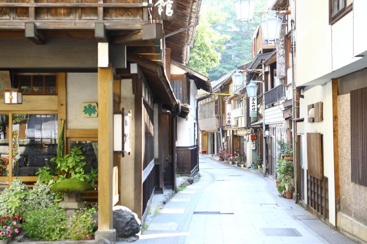 Ikariya Ryokan Yamanouchi  Extérieur photo
