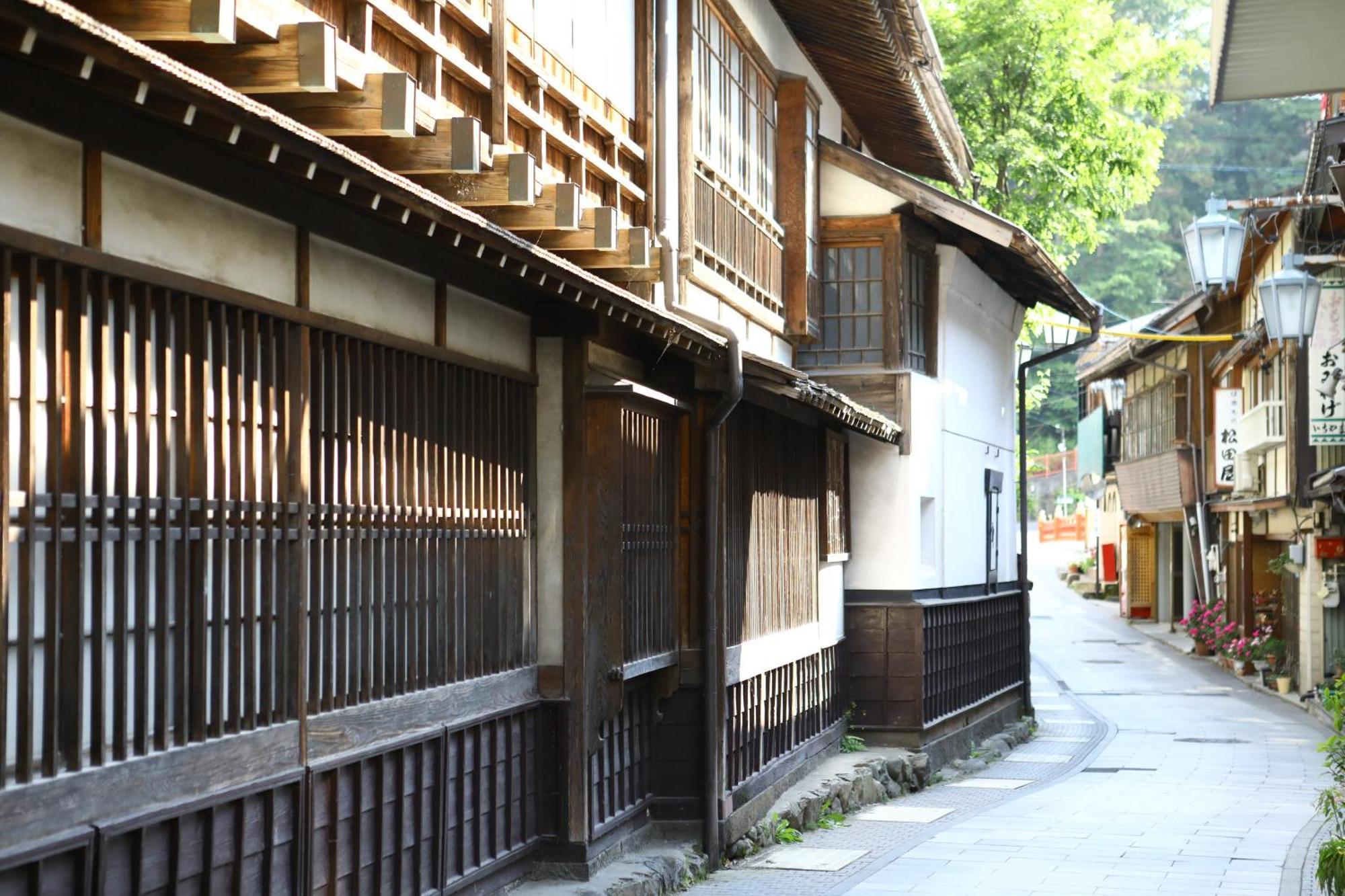 Ikariya Ryokan Yamanouchi  Extérieur photo